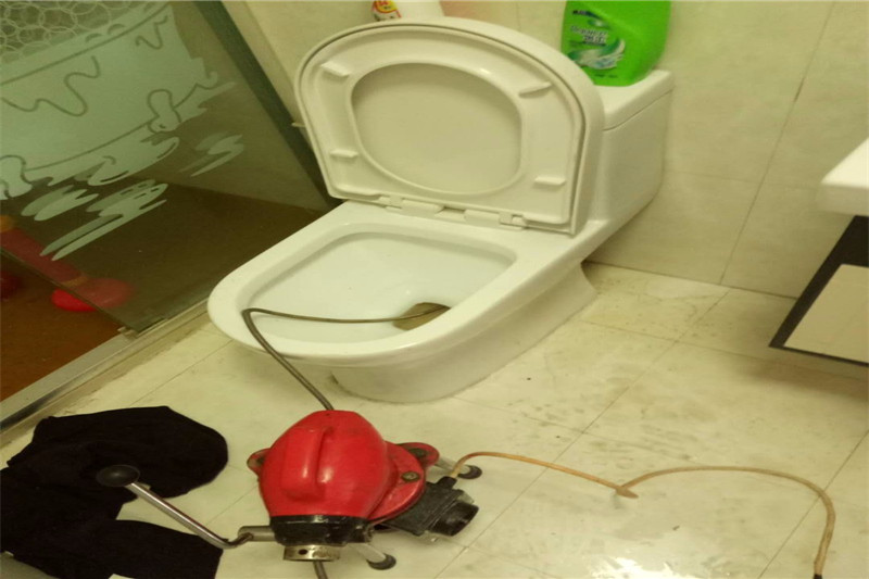 小店如何疏通马桶 疏通马桶多少钱
